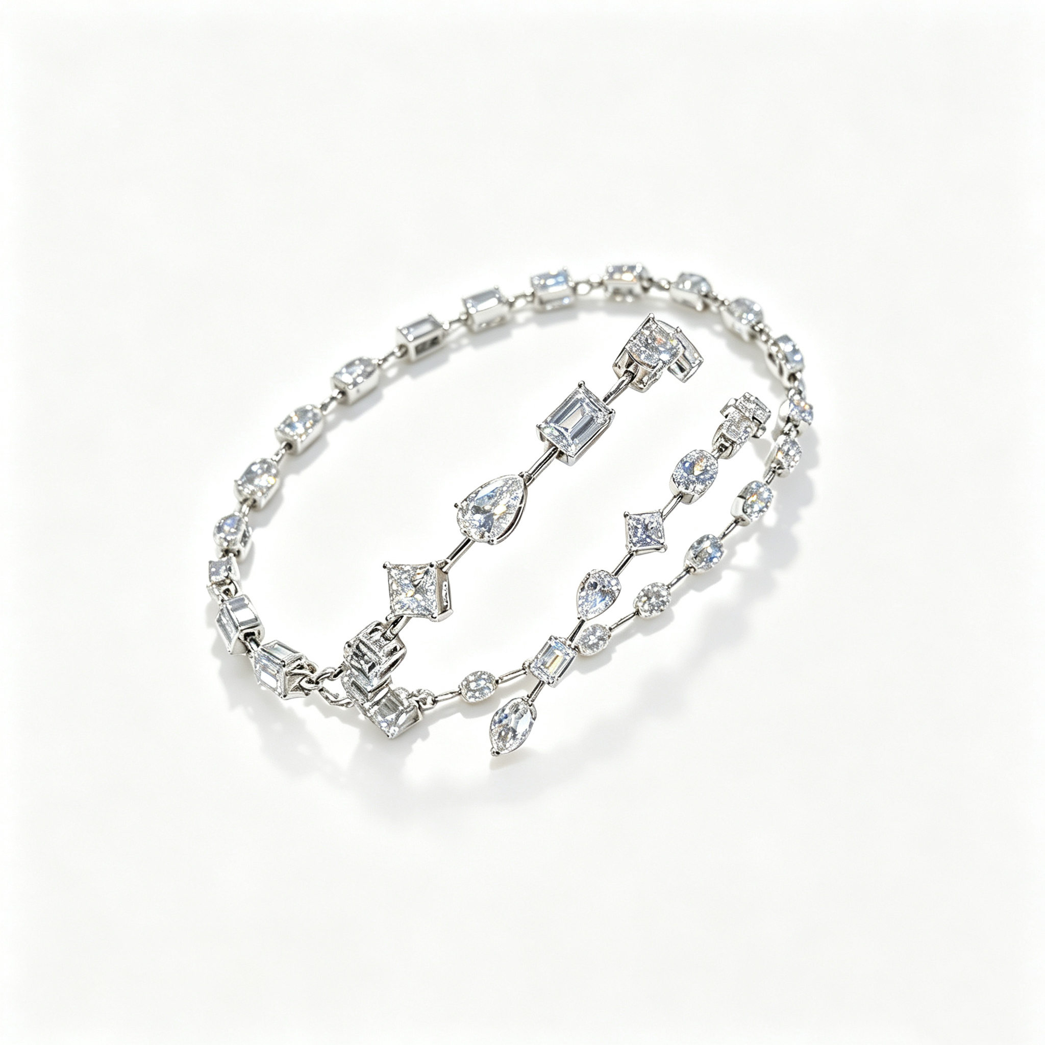 IGI Certified Multi-Shaped Irregular Lab-Grown Diamond Bracelet with VVS CVD HTHP Synthetic diamond 14K Gold for Unisex Pear Cut 3.75*5.75mm Oval Cut 3.80*5.30mm Emerald Cut 3.8*5.4mm Princess Cut 2.8*2.8mm