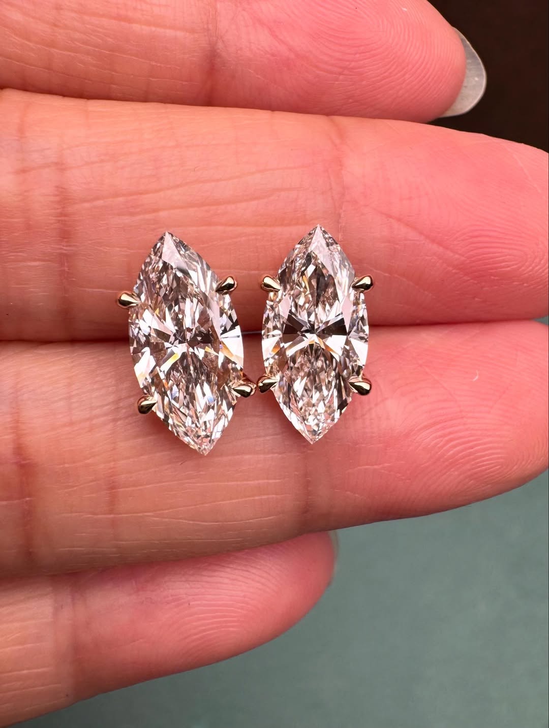 IGI Certificate CVD Marquise Cut Lab Grown Diamond Earrings 1CT D VVS2 14K 18K Gold  Earrings