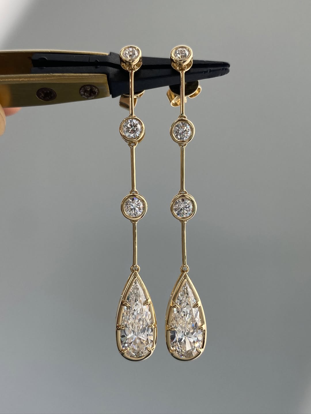 IGI Certified 14K 18K Gold Elongated Pear Cut HPHT CVD Lab diamond Drop Earrings 1CT DEF VVS