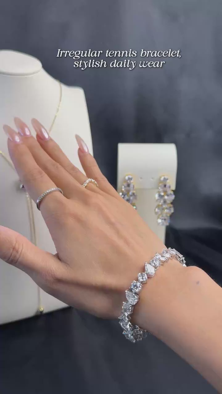 IGI Certified Multi-Shape Irregular Arrangement Lab-Grown Diamond Bracelet CVD HTHP 1 Carat Each
